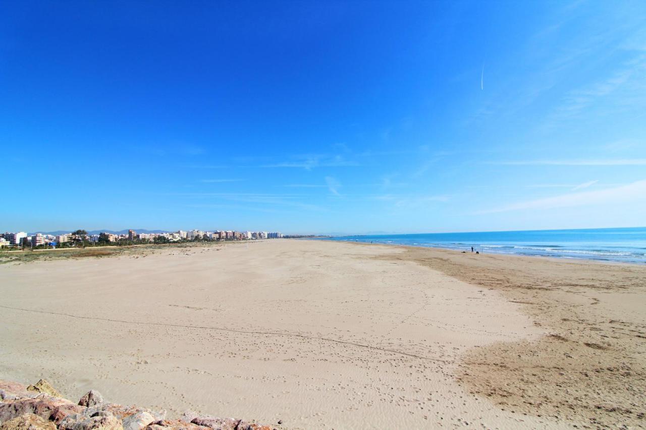 Global Properties, Estudio Para Parejas En La Playa Del Puerto De Sagunto Puerto de Sagunto Exterior foto